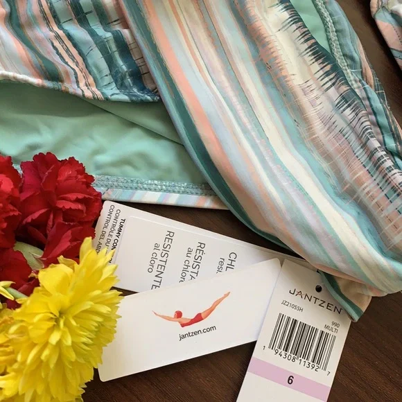 Jantzen swimming suit - Picture 2 of 8